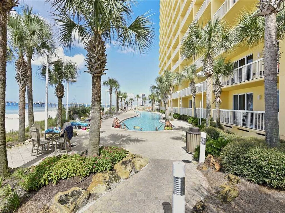 Calypso 1006 East Tower I Three Bedroom Condo - photo 20