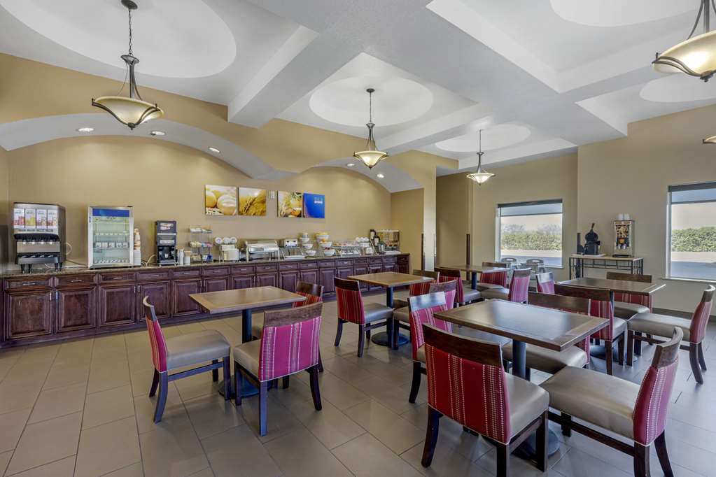 Comfort Suites Benbrook Fort Worth Southwest - photo 29
