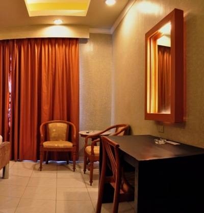 Peninsula Hotel - last minute hotel in Jakarta