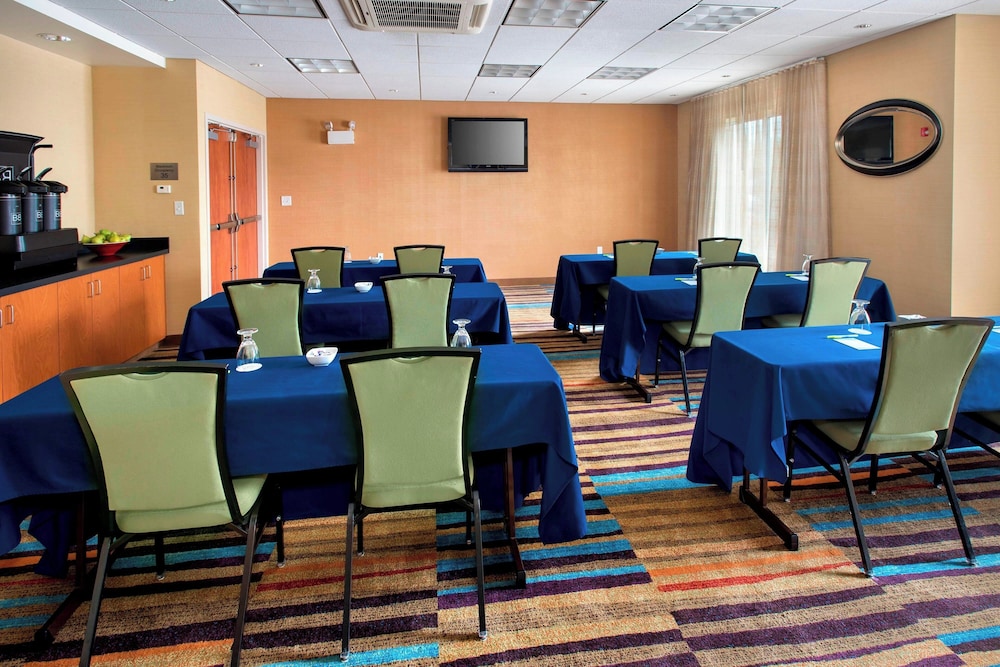 Fairfield Inn & Suites by Marriott Verona - photo 21