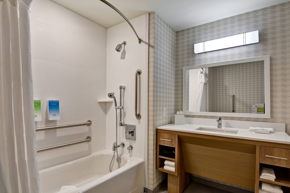 Home2 Suites by Hilton North Scottsdale near Mayo Clinic - photo 31