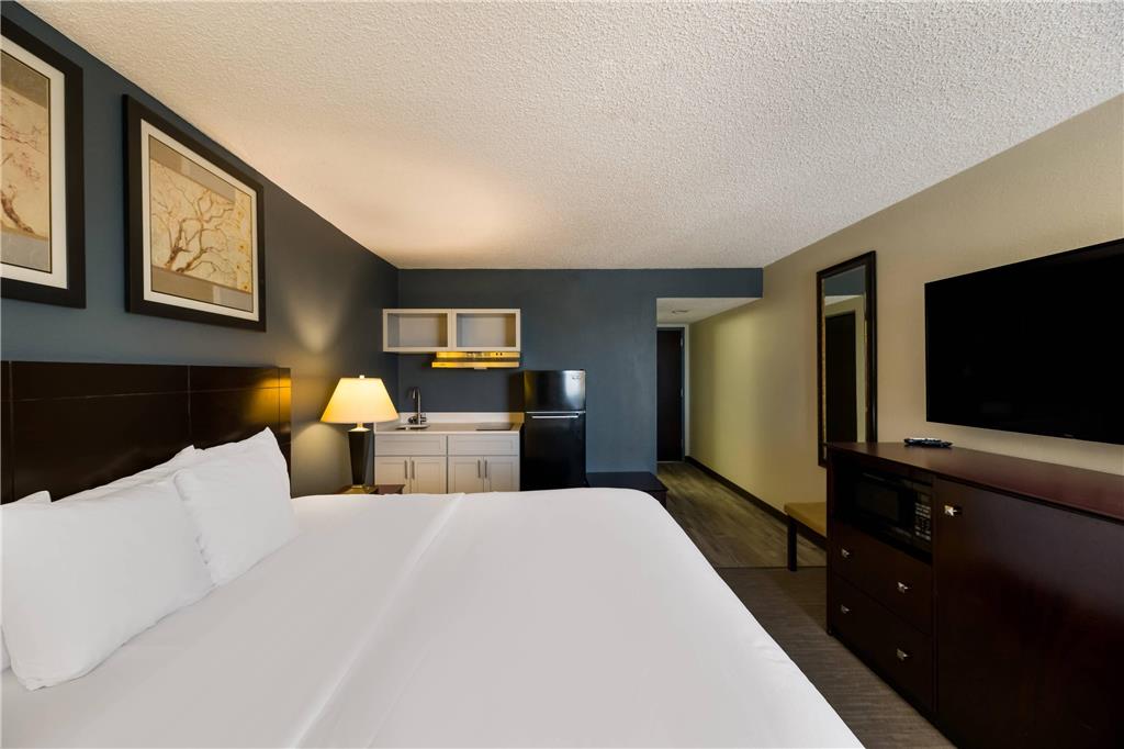 Clarion Hotel San Angelo near Convention Center - photo 12
