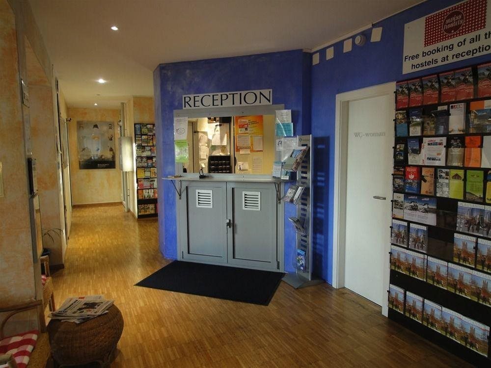 Lausanne Guesthouse & Backpacker — 4-Star Luxury Hotel in Lausanne, Switzerland