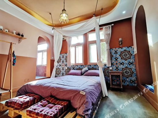 Qingdao Strange Power Brothers House in Qingdao, People's Republic of China