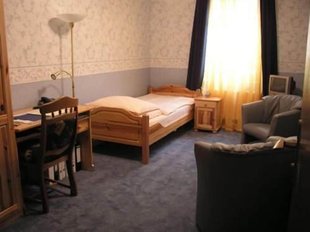 Hotel Am Rathaus — Menden — photo 3