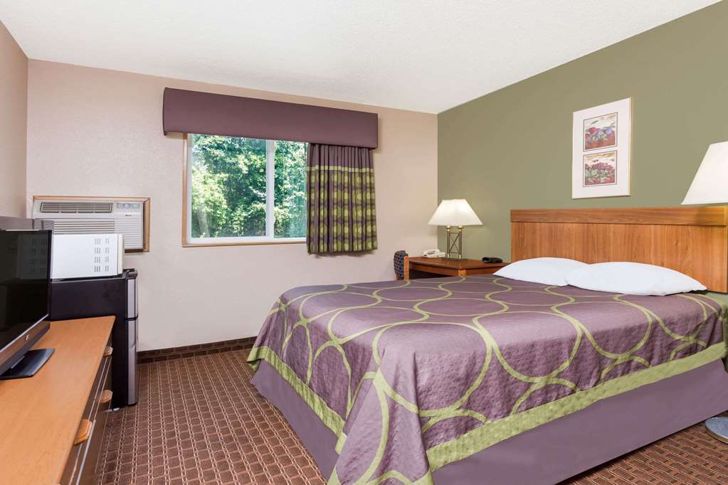 Super 8 by Wyndham Augusta Ft Eisenhower Area - photo 13