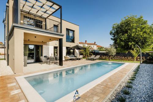 Villa Sofija by AwayToCroatia — 4-Star Luxury Hotel in Tar, Croatia