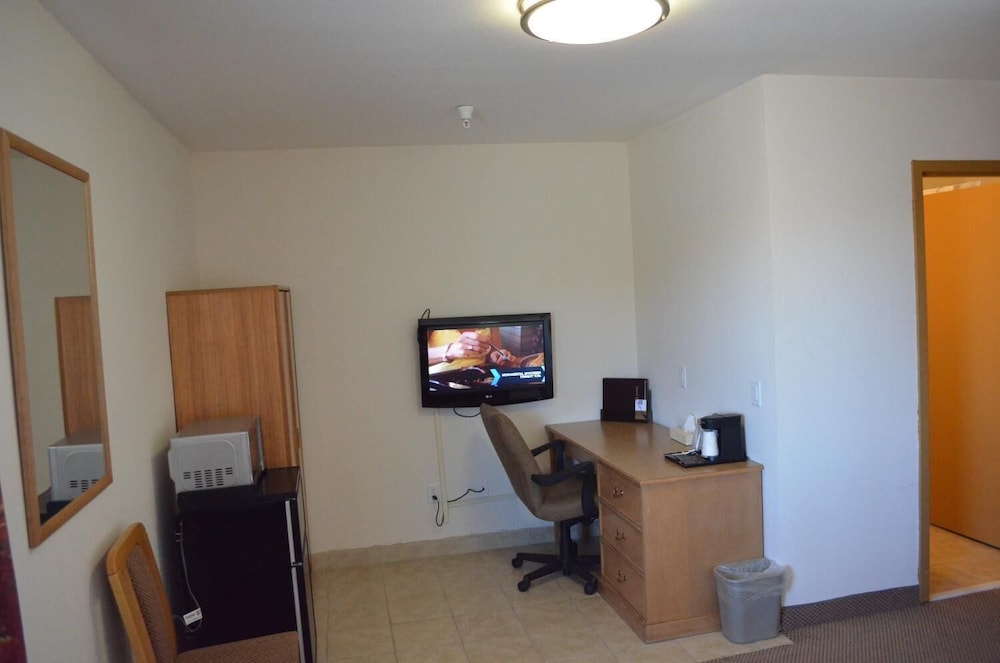 Knights Inn Quincy - photo 10