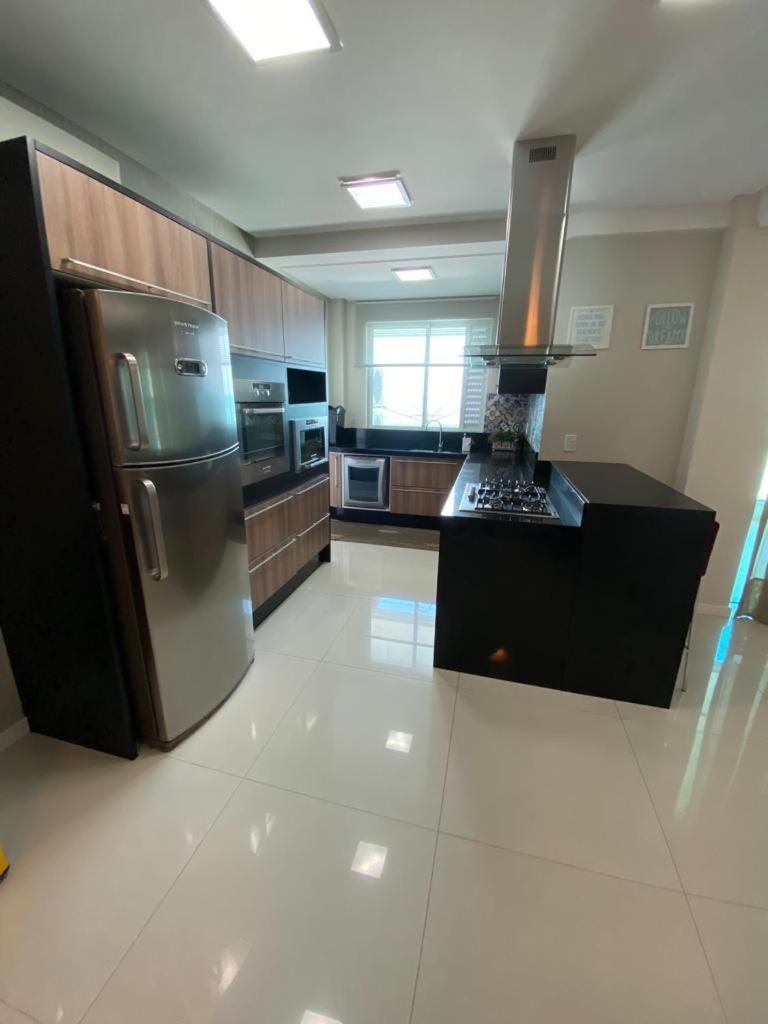 Frente Mar 3 Suites 2 Vagas