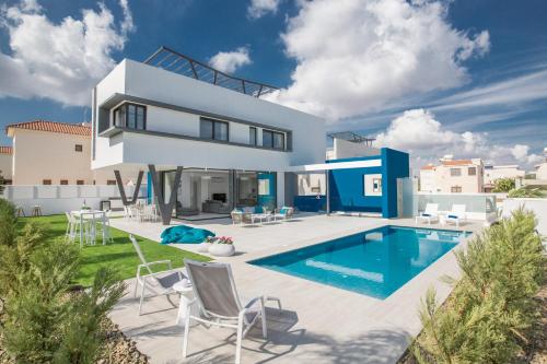 Ocean 11 Villa — 4-Star Luxury Hotel in Protaras, Cyprus