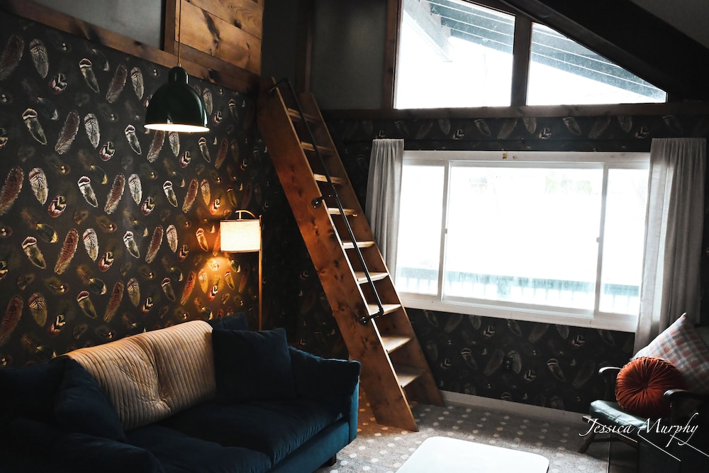 The Springs Motel - photo 27