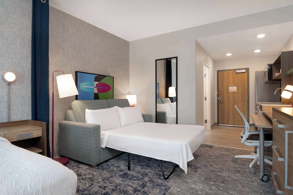 Home2 Suites by Hilton Sheboygan - photo 23