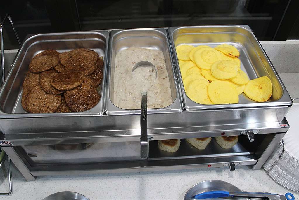 Days Inn by Wyndham Marianna - photo 28