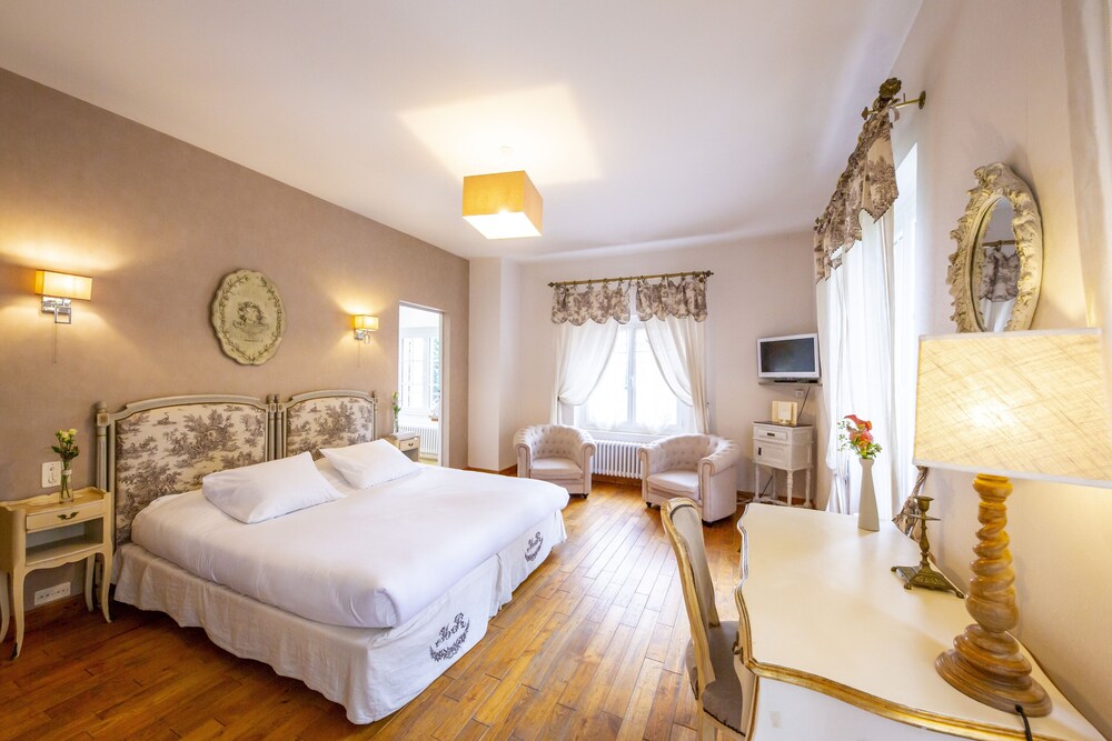 Le Moulin De Rudelle — hotel in Muret