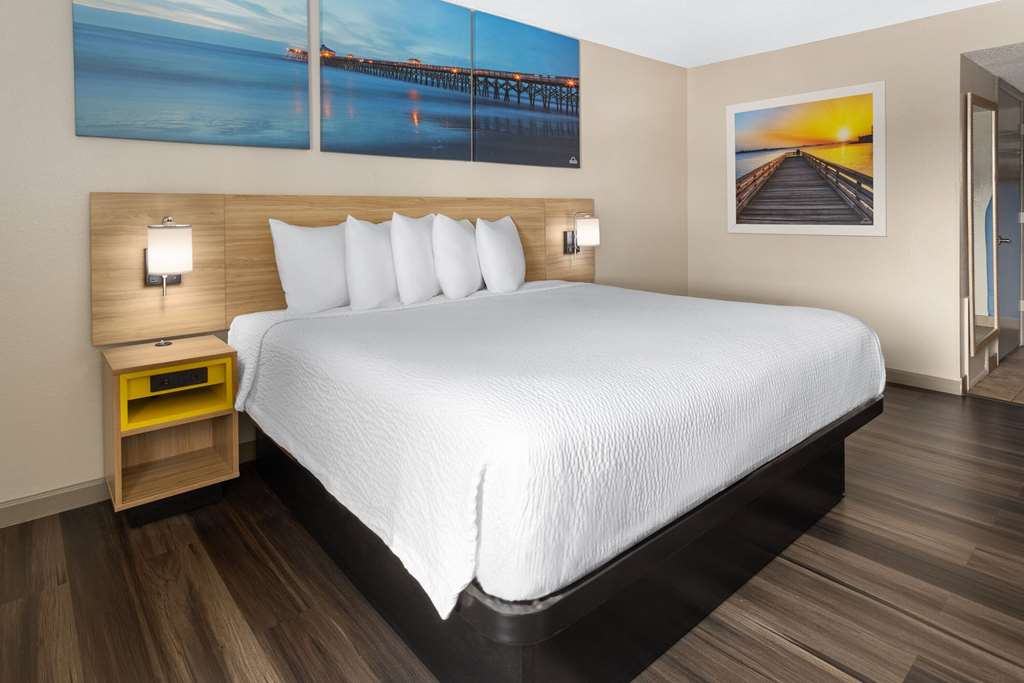 Days Inn by Wyndham Aberdeen - photo 20