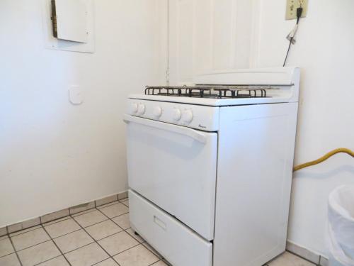Madison Suites Motel - photo 48