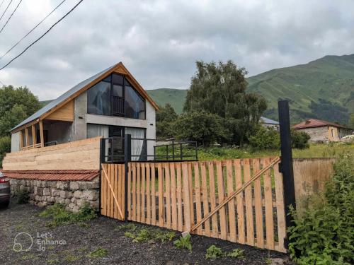 Kazbegi Cottage Memo