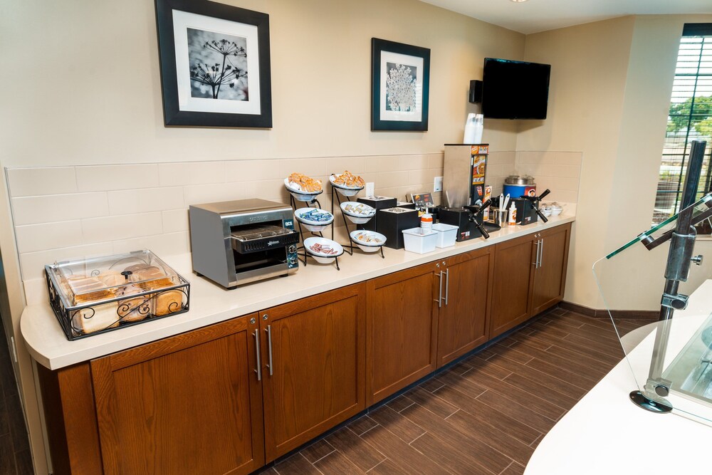 Staybridge Suites Newark Fremont by IHG - photo 36