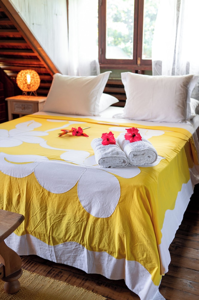 Great House By Manaeva Lodge — hotel near Moorea Temae Airport