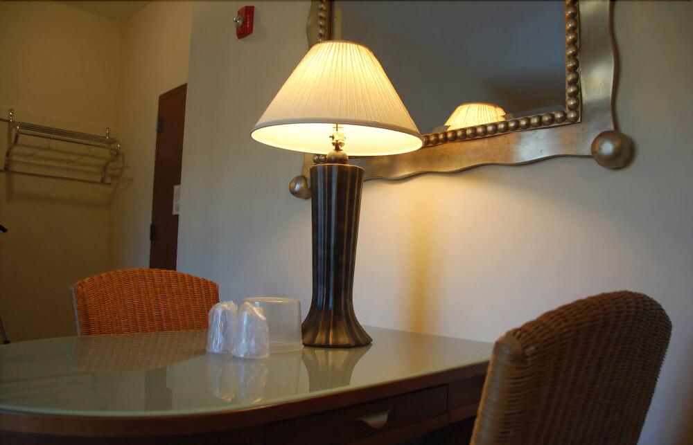 Smithtown Inn - photo 12