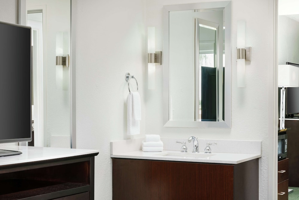 Embassy Suites by Hilton Orlando Lake Buena Vista Resort - photo 17