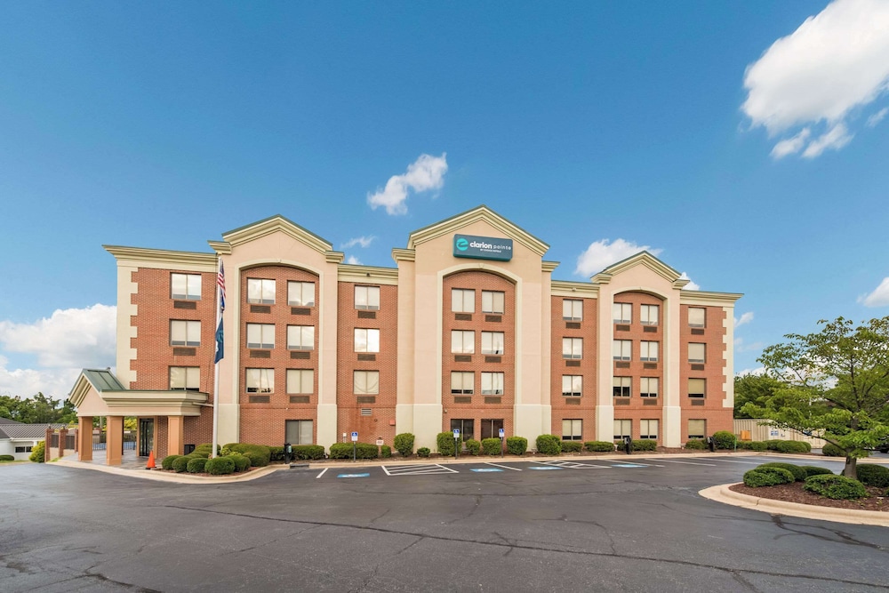 Clarion Pointe Greensboro Airport - photo 53