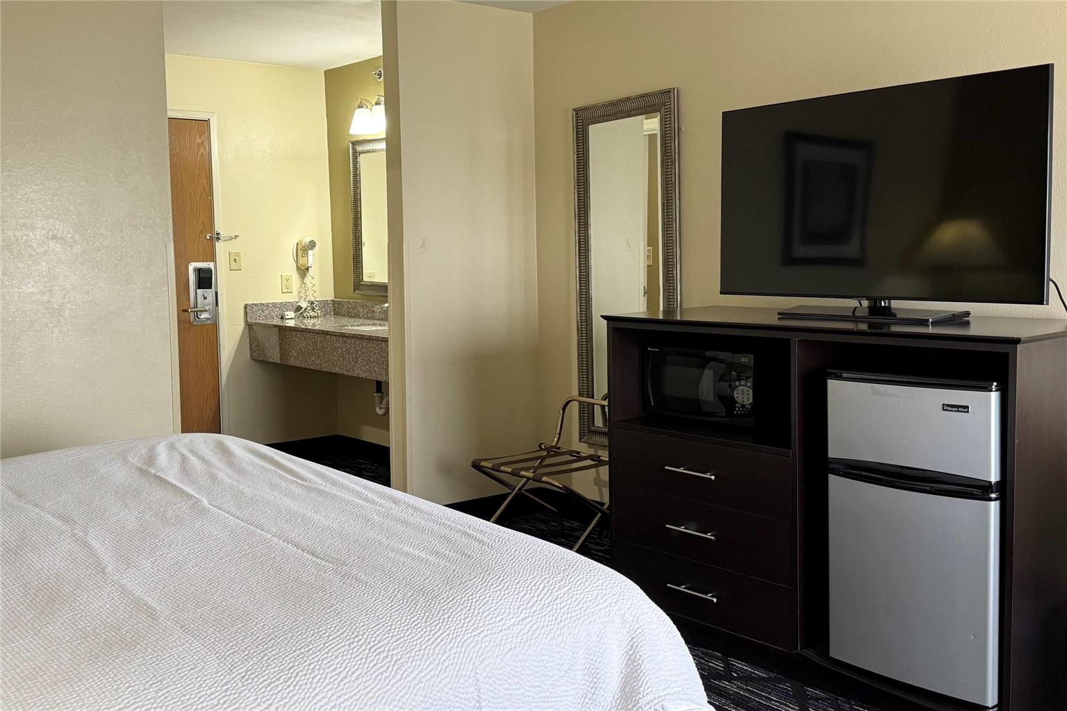 Baymont by Wyndham Evansville North Haubstadt - photo 5