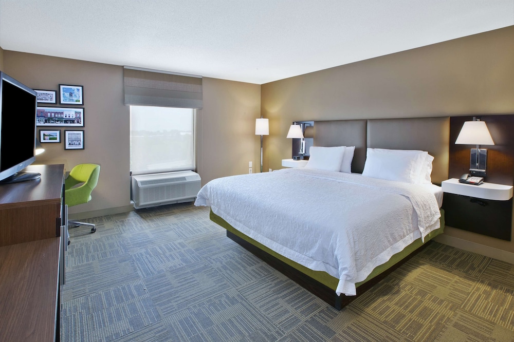 Hampton Inn Commerce Novi - photo 10