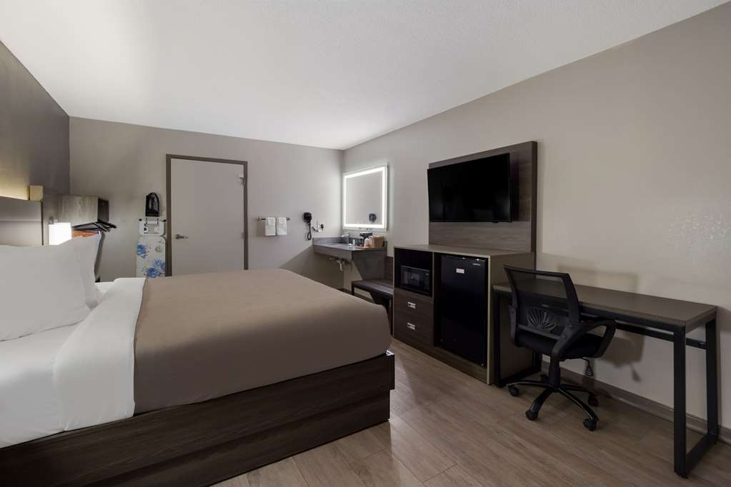 Quality Inn Fort Jackson - photo 17