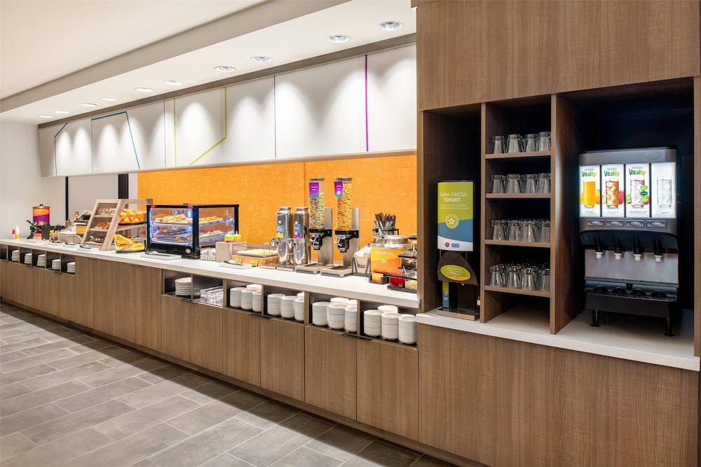 Home2 Suites by Hilton Woodland Sacramento - photo 33