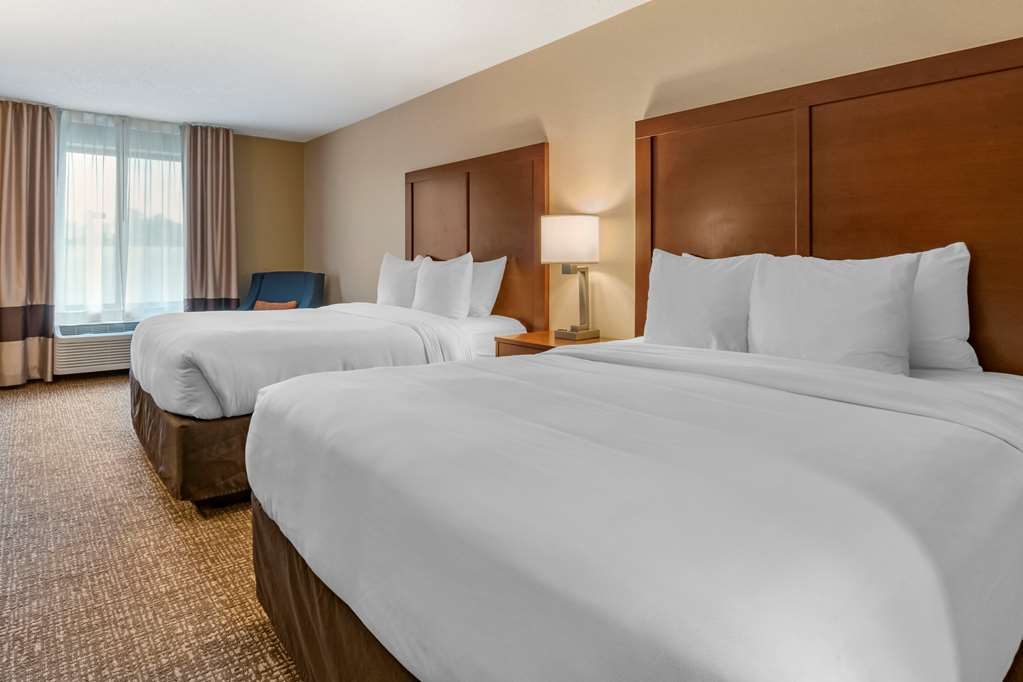Comfort Inn PA Turnpike 1 81 - photo 9