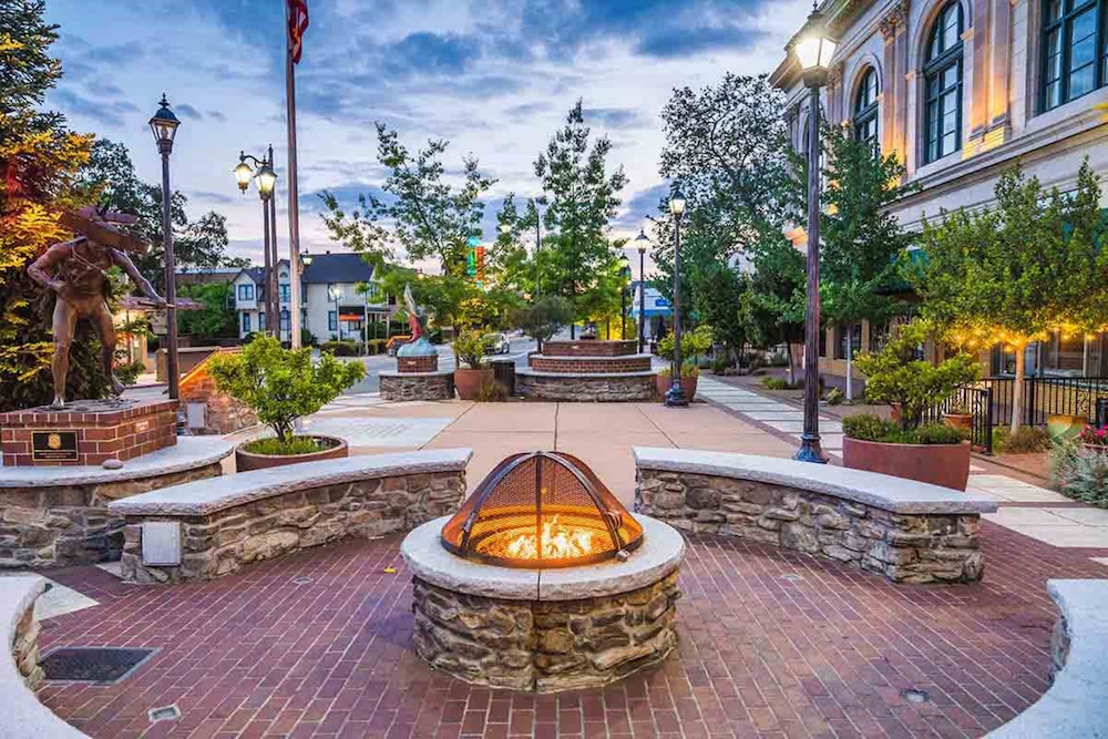 Holiday Inn Auburn by IHG - photo 40