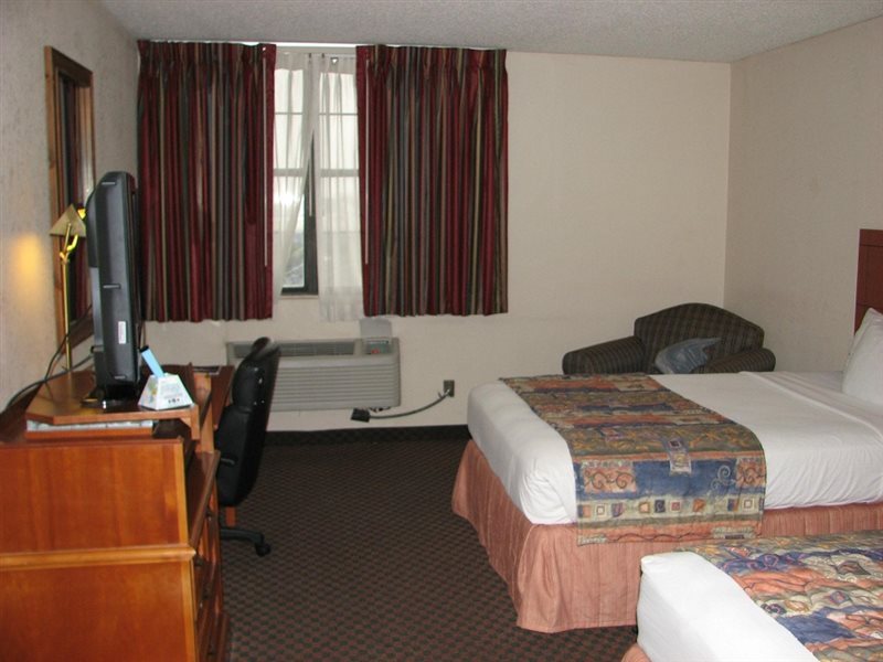 Quality Inn and Suites Downtown North — Austin — photo 5