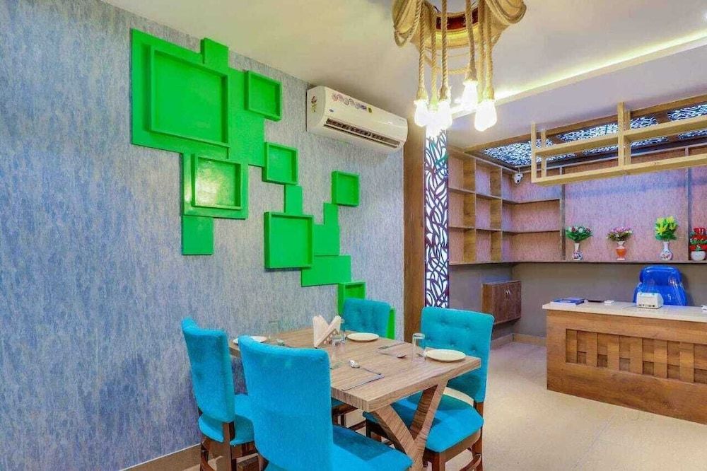 Hotel Raj Palace — hotel in Azamgarh