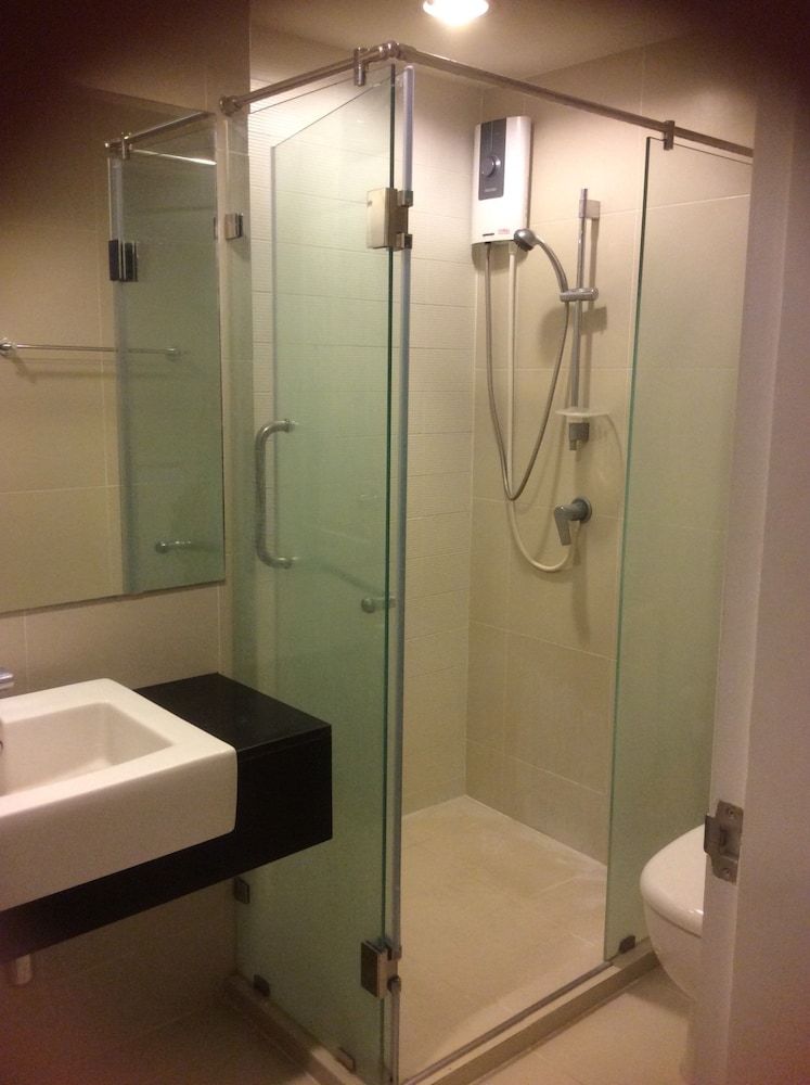 Belle Grand Rama9 Suite