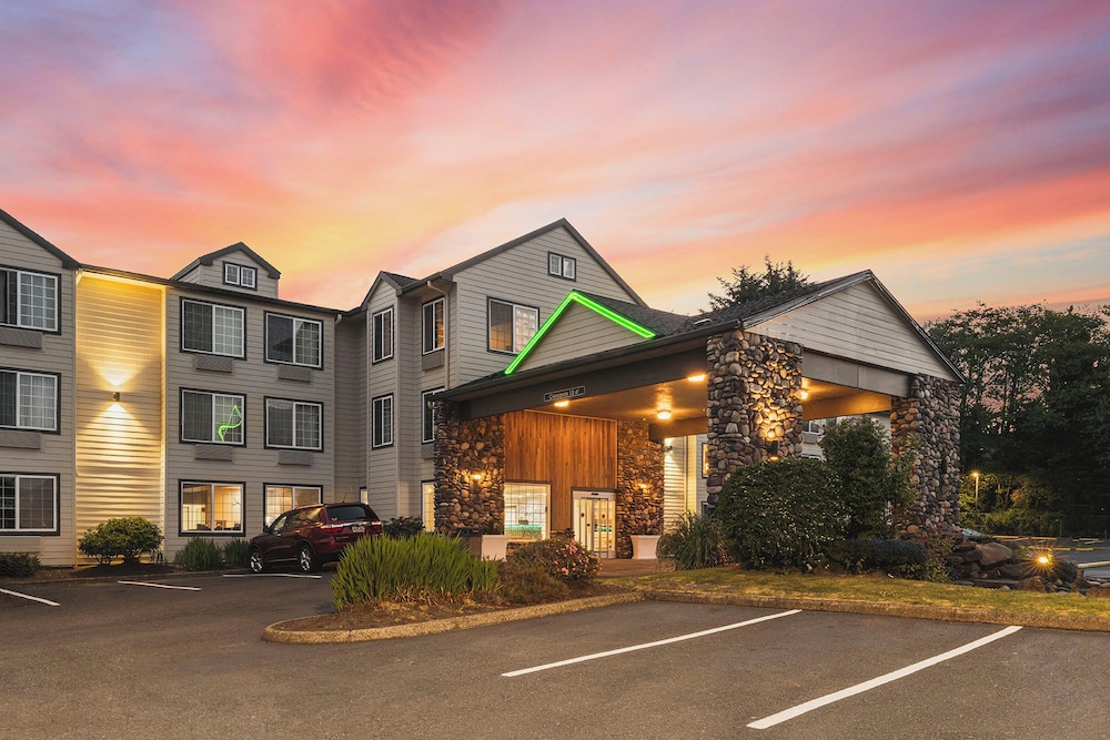 The Ashley Inn & Suites - photo 78