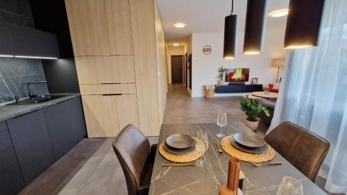 Hillshome 84m2 moderný byt s terasou aj saunou — 4-Star Luxury Hotel in Liptovsky Mikulas, Slovakia