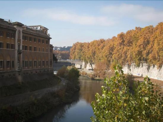 Hemeras Boutique House Vittoria — 4-Star Luxury Hotel in Rome, Italy