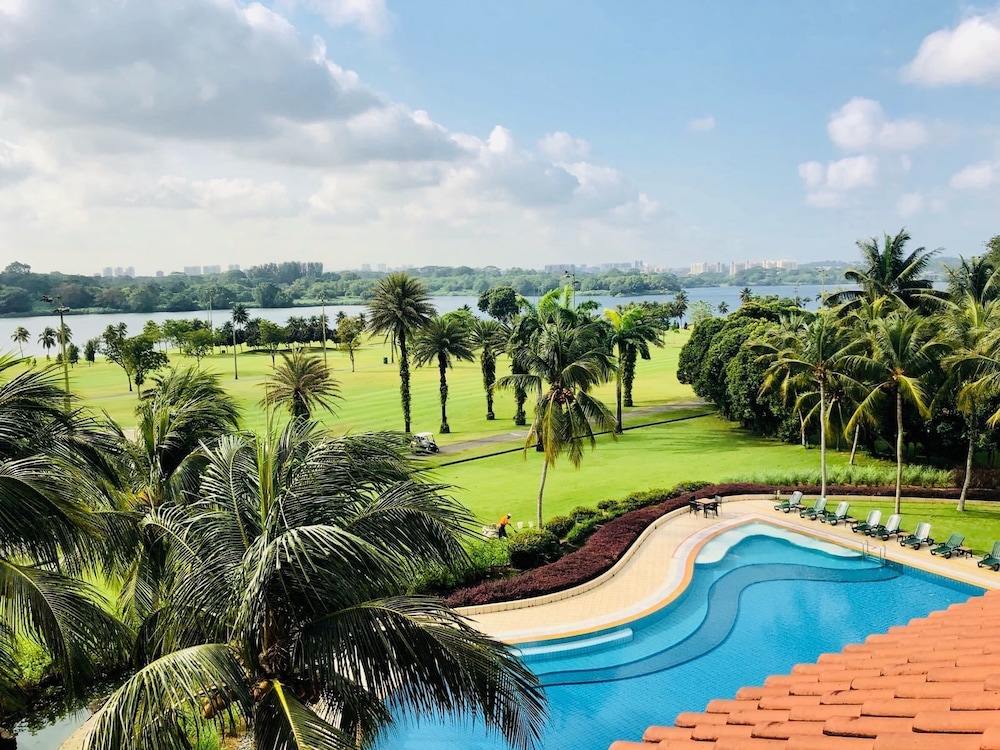 Orchid Country Club — hotel near Seletar Airport