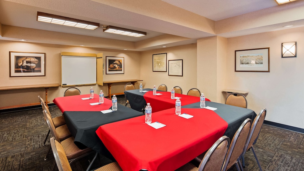 Inn at Santa Fe SureStay Collection by Best Western - photo 23