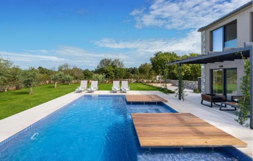 Gorgeous Home In Bale — Bale — photo 2