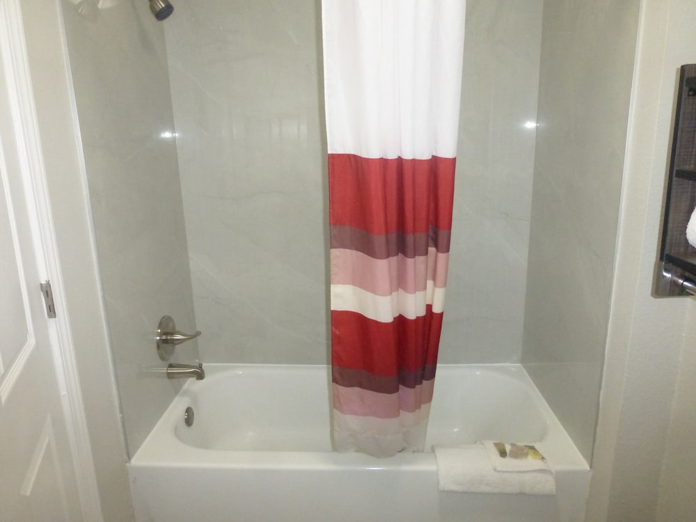 Red Roof Inn & Suites Mobile SW I 10 - photo 15
