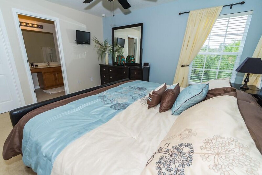 Watersong Resort 1028 Six Bedroom Villa with Private Pool - photo 3