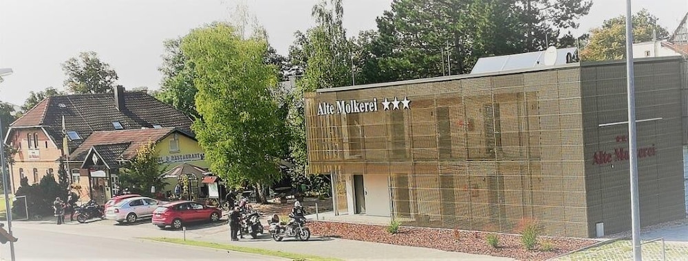 Alte Molkerei Hotel Restaurant — Koelleda