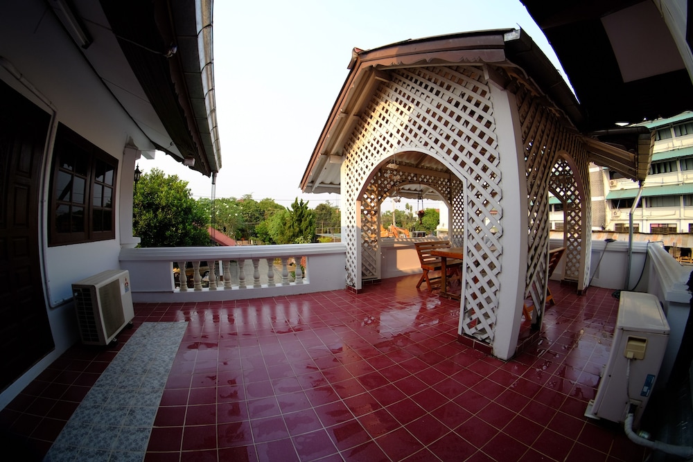 Baan Issara Boutique Hotel. in Nan, Thailand