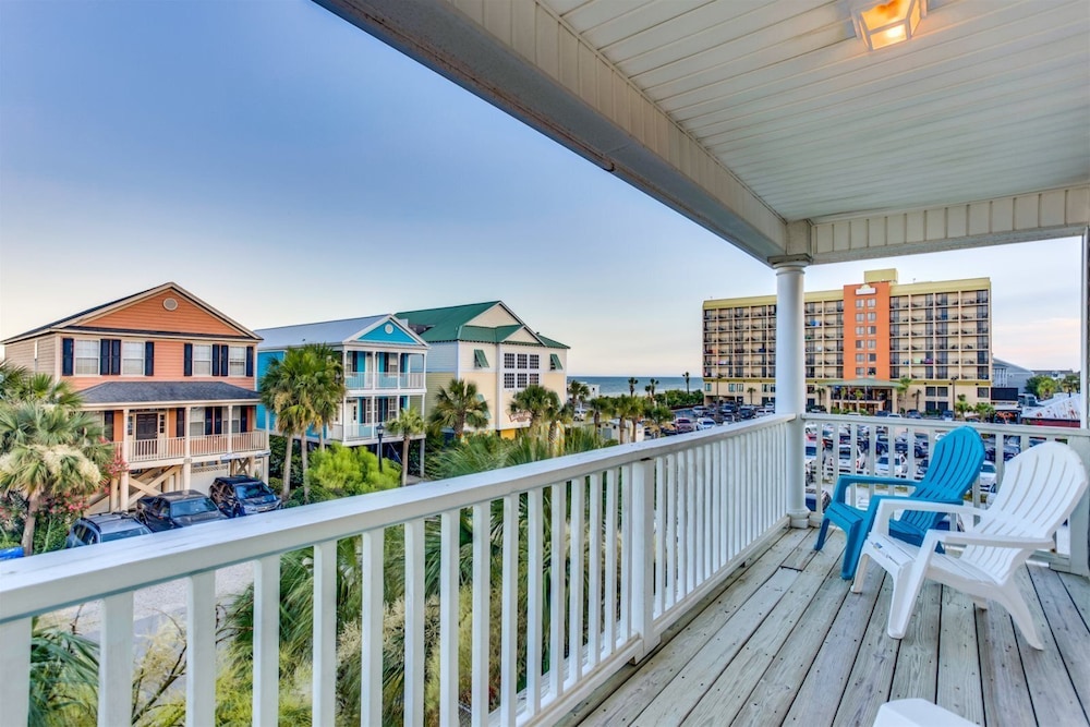 An Amazing Surfside Beach Escape - photo 2