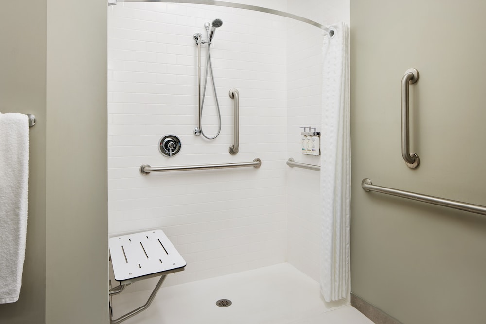 Candlewood Suites Lebanon by IHG - photo 15