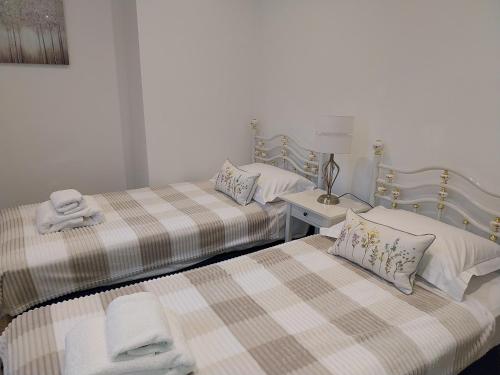 21 Prince of Wales Terrace 2 bed ground floor flat