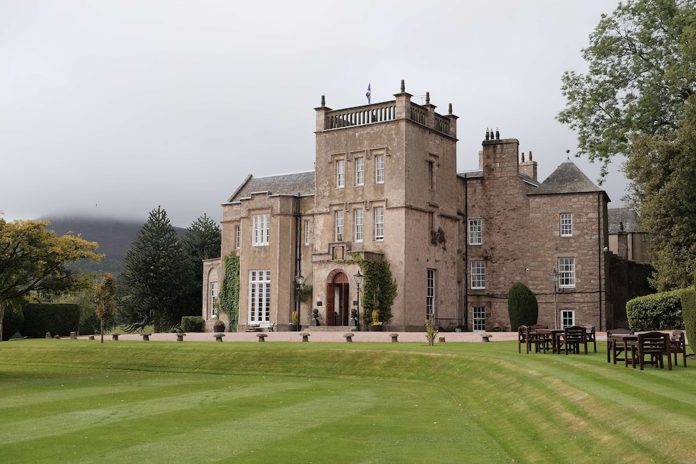 Macdonald Pittodrie House — 4-Star Luxury Hotel in Inverurie, United Kingdom