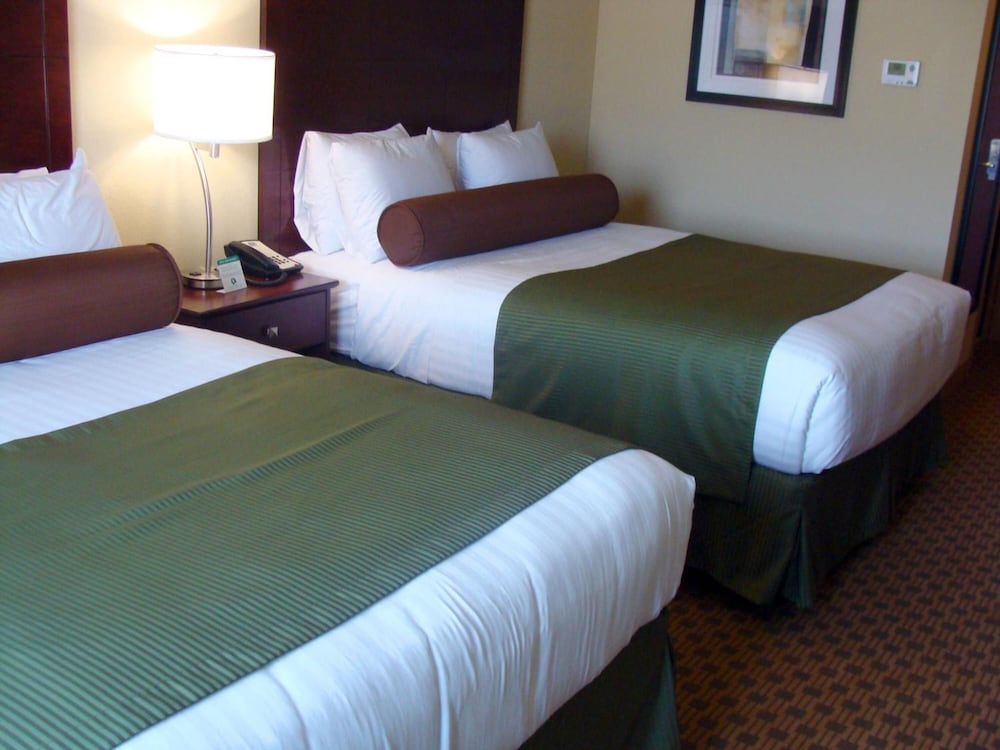 Cobblestone Hotel & Suites Waynesboro - photo 21